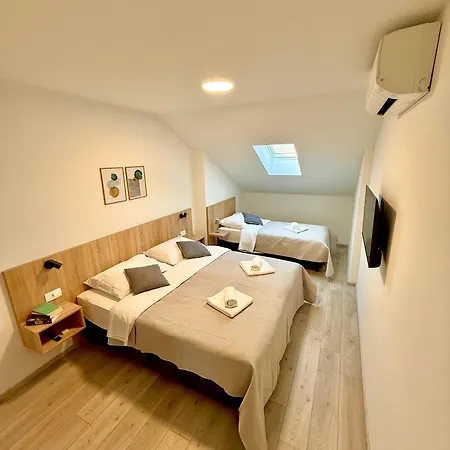 Cloud9 & Apartment
